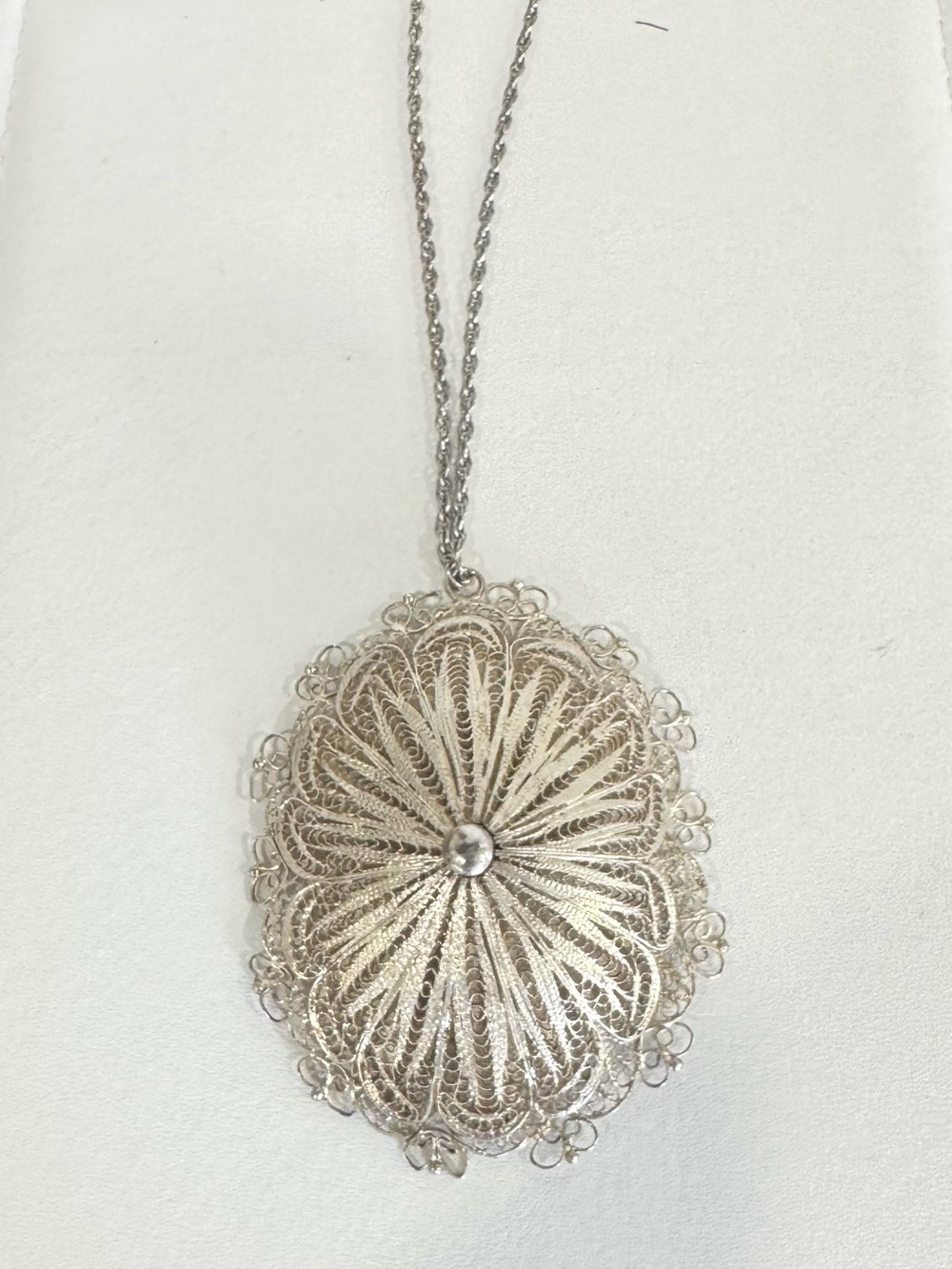Vintage 925 Filigree Pendant Necklace  Cannetille oval Lace